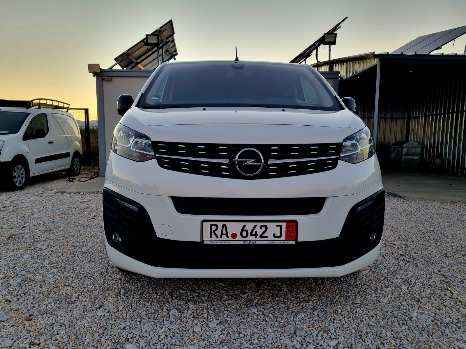 Opel Zafira 2.0D 150ks.Evro 6 - изображение 3