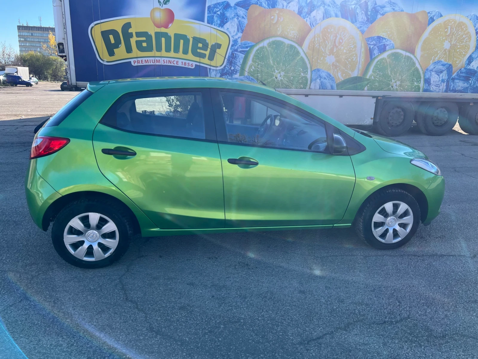 Mazda 2  - изображение 7
