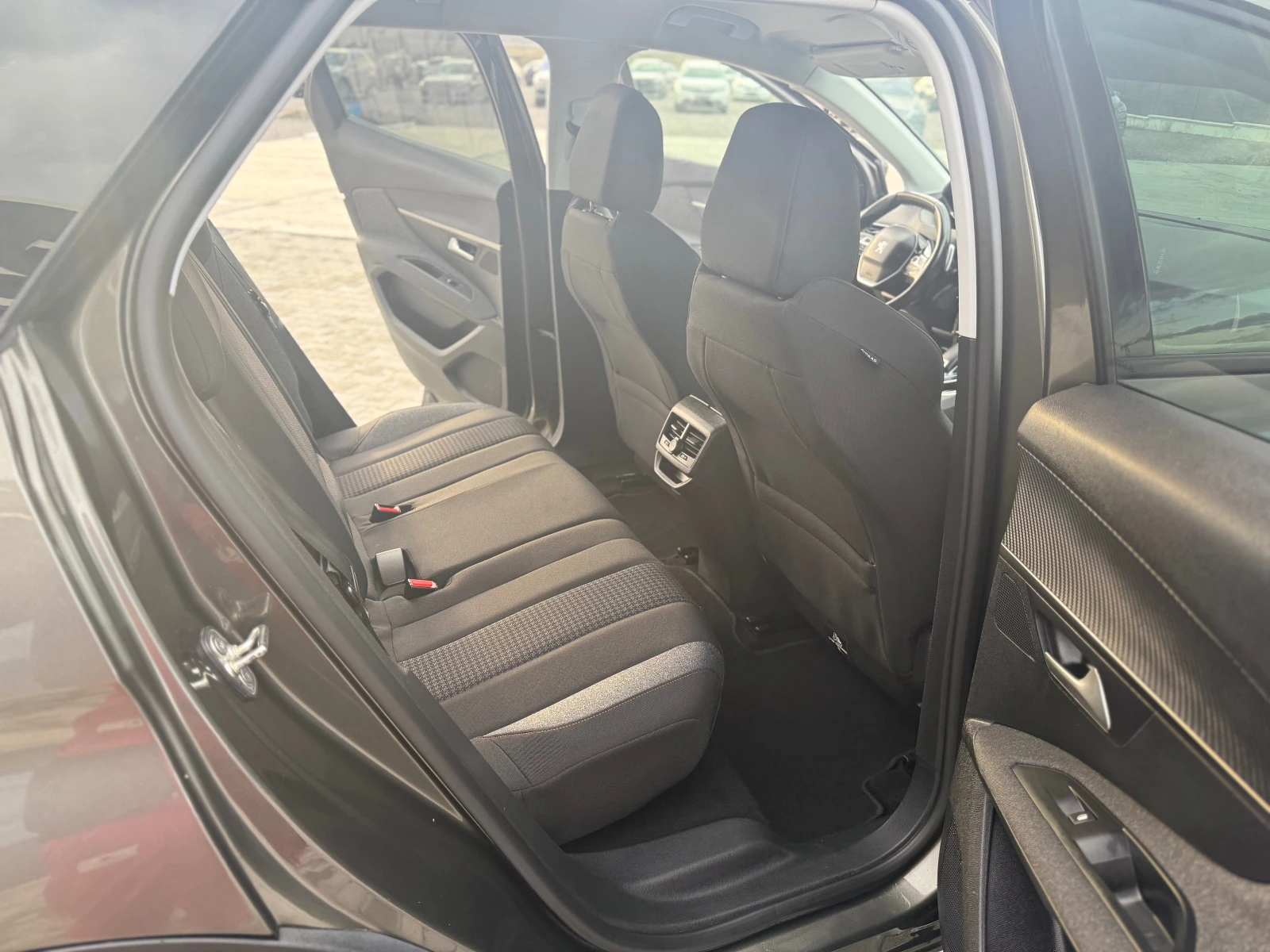 Peugeot 3008 1.6HDI    | Mobile.bg   13