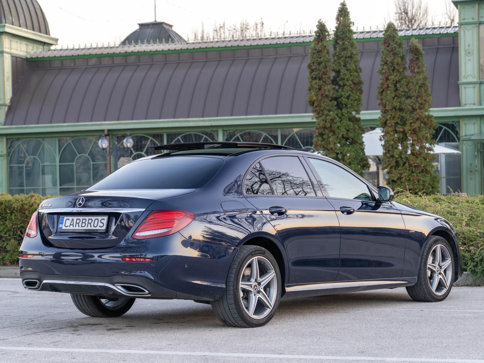 Mercedes-Benz E 300 de AMG Plug-in Hybrid Burmester , снимка 7 - Автомобили и джипове - 52854758