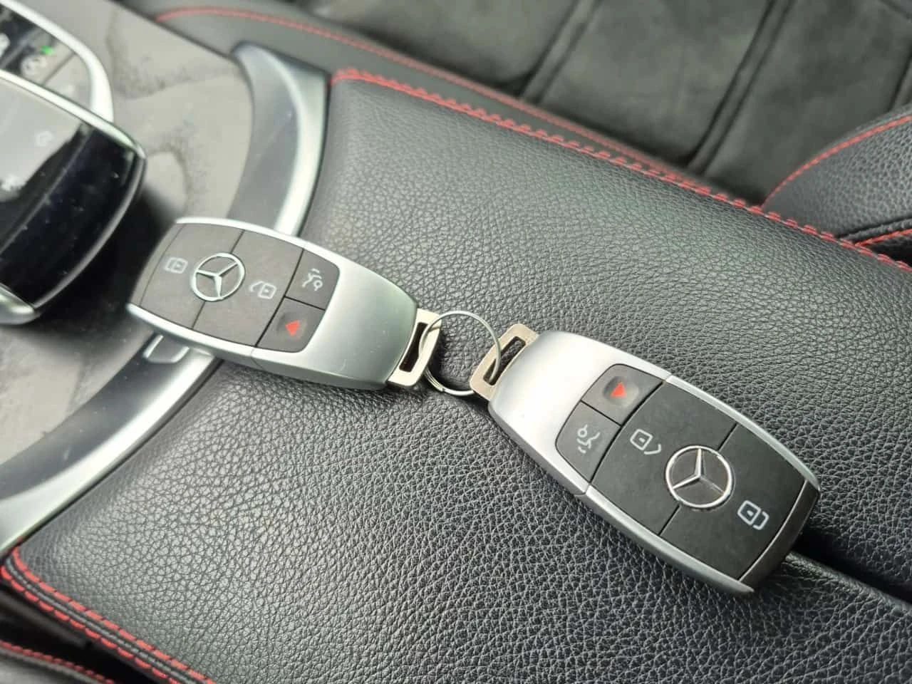 Mercedes-Benz C 43 AMG ДИСТРОНИК * 360 * BURMESTER * PANO * 2 КЛЮЧА, снимка 8 - Автомобили и джипове - 54231554