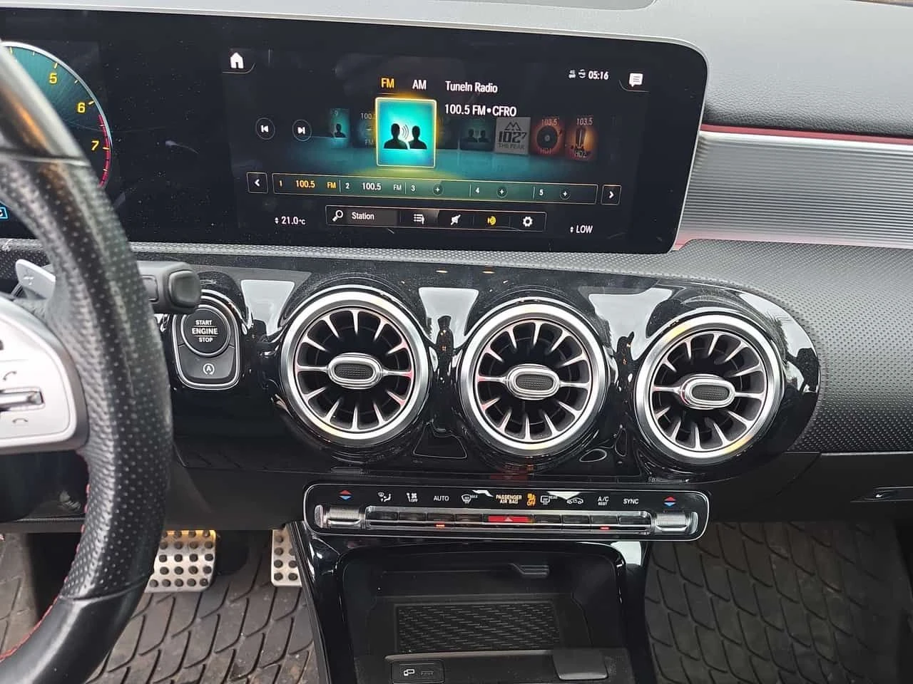 Mercedes-Benz A 220 * PANO* KEYLESS* ПОДГРЕВ* , снимка 9 - Автомобили и джипове - 54349964