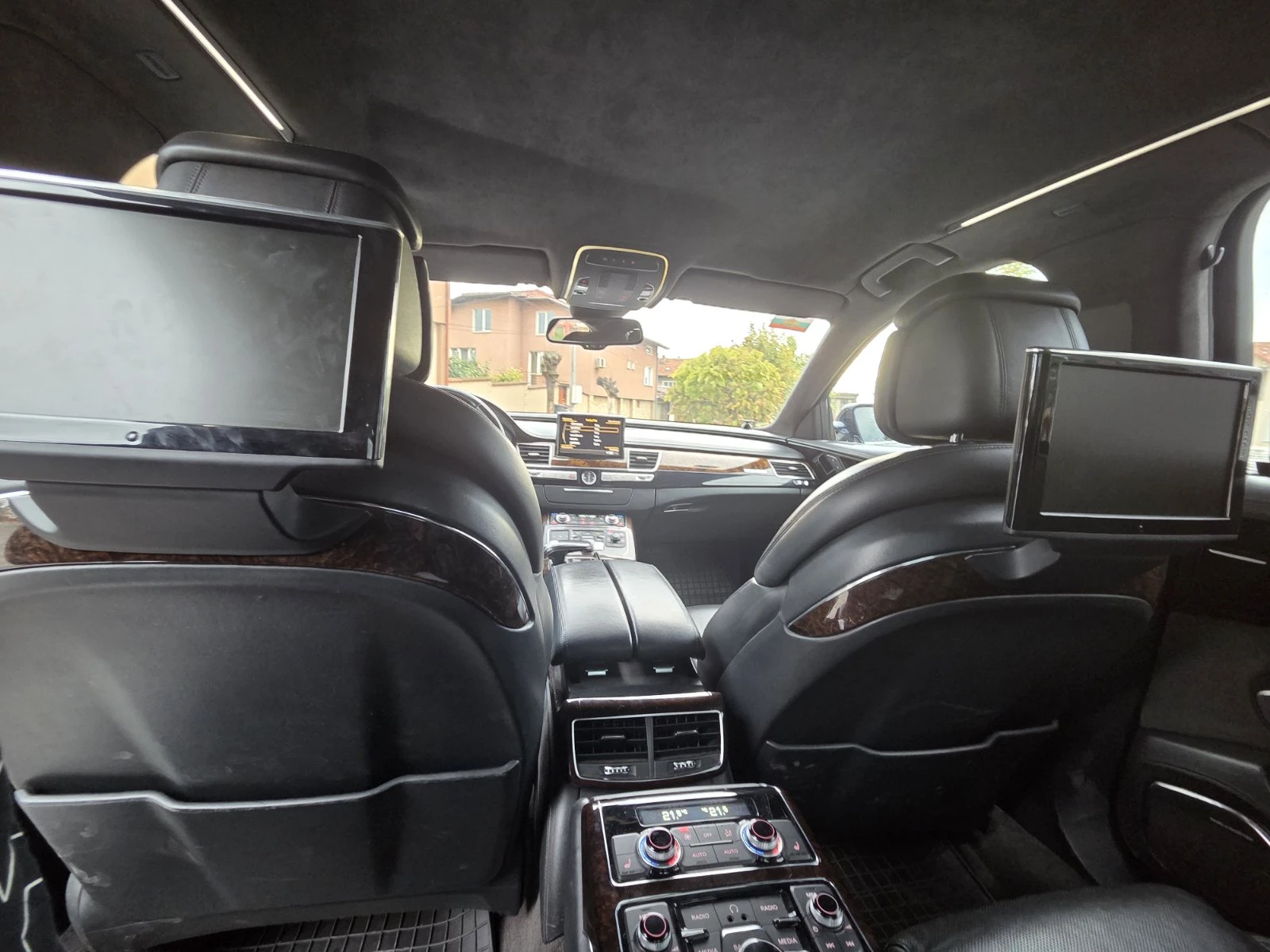 Audi A8 4.2TDI* B&Q* ВАКУУМ* NIGHT VISION* 3xTV* FULL FULL, снимка 16 - Автомобили и джипове - 54383678