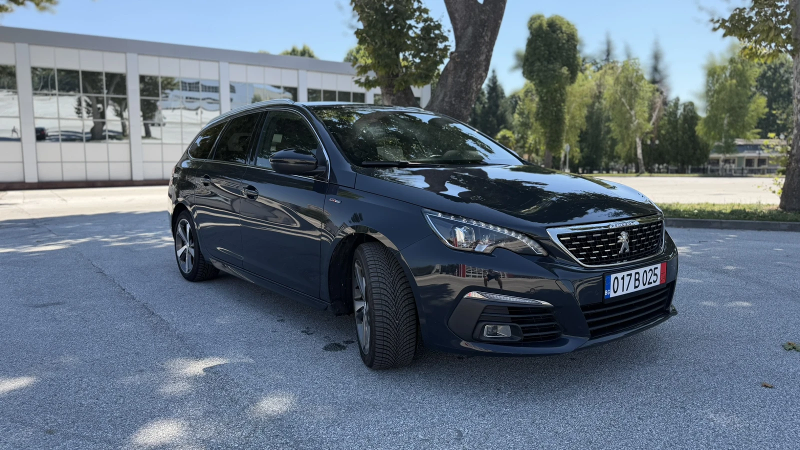 Peugeot 308 GT Line KEYLESS | Line assist| Камера 360, снимка 3 - Автомобили и джипове - 54389575