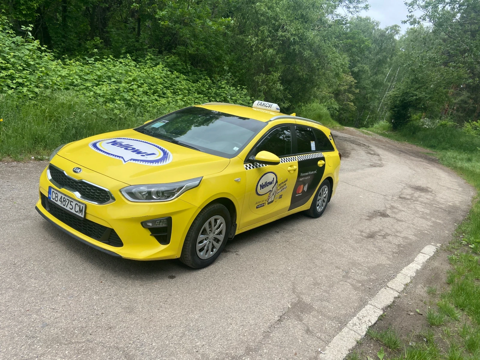 Kia Ceed 1.5 Turbo , снимка 3 - Автомобили и джипове - 54416770
