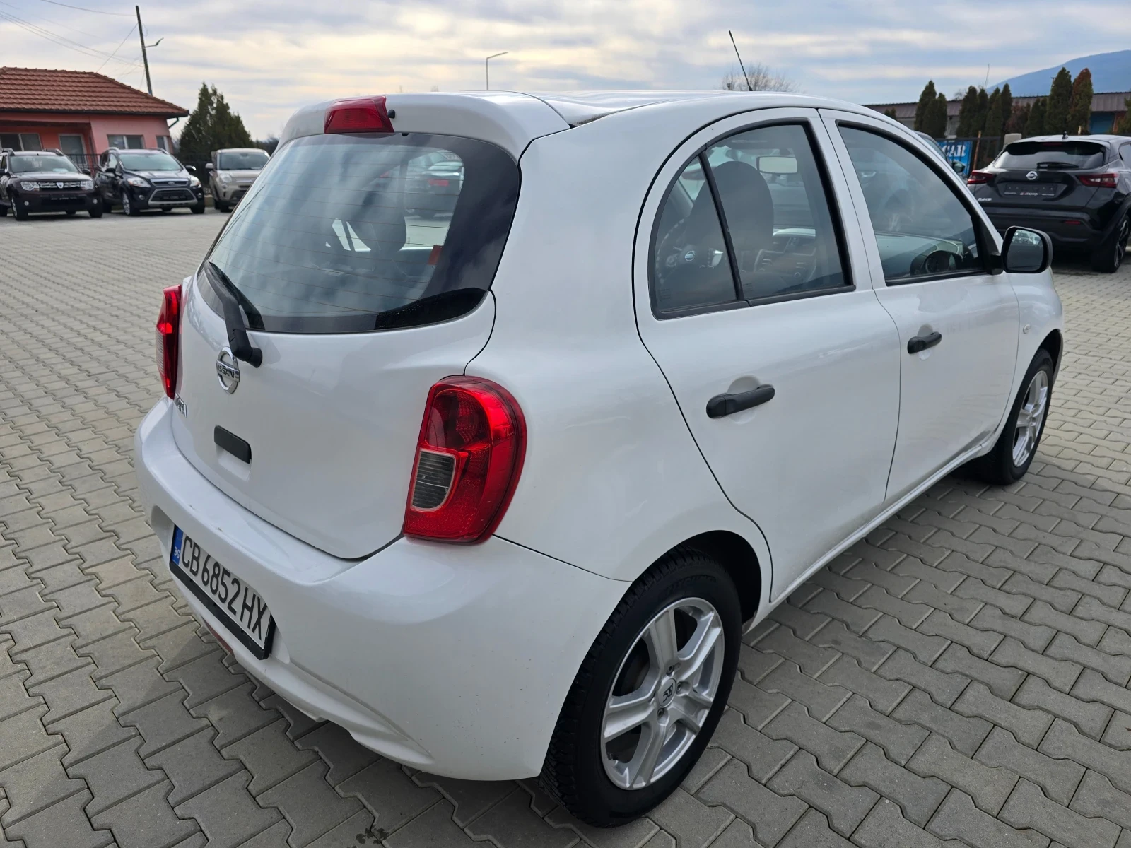 Nissan Micra 1.2, снимка 9 - Автомобили и джипове - 54516291