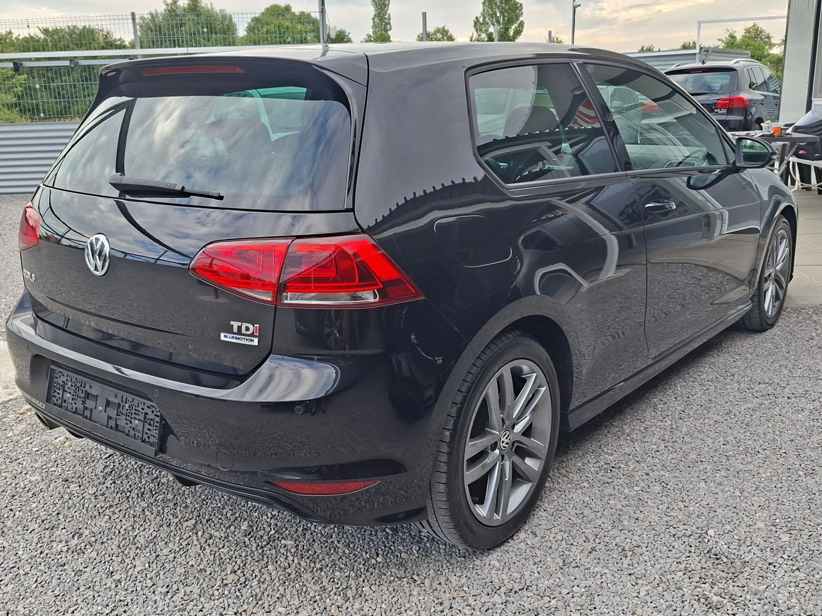 VW Golf R-line / Топ състояние, снимка 5 - Автомобили и джипове - 54936652