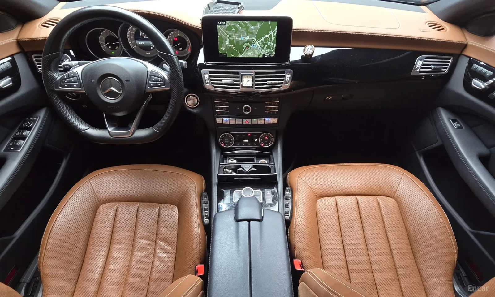 Mercedes-Benz CLS 400 AMG LINE\360 Камери\Кафяв салон, снимка 7 - Автомобили и джипове - 55622717