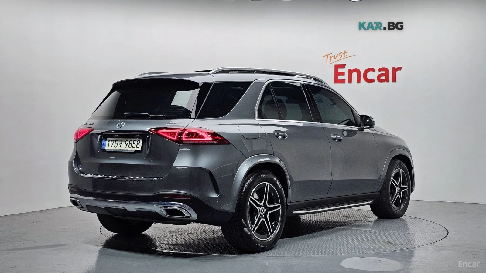 Mercedes-Benz GLE 450 4MATIC* HUD* 360* КОЖА* ОБДУХ* НАВИ* ПАНО, снимка 2 - Автомобили и джипове - 55856939