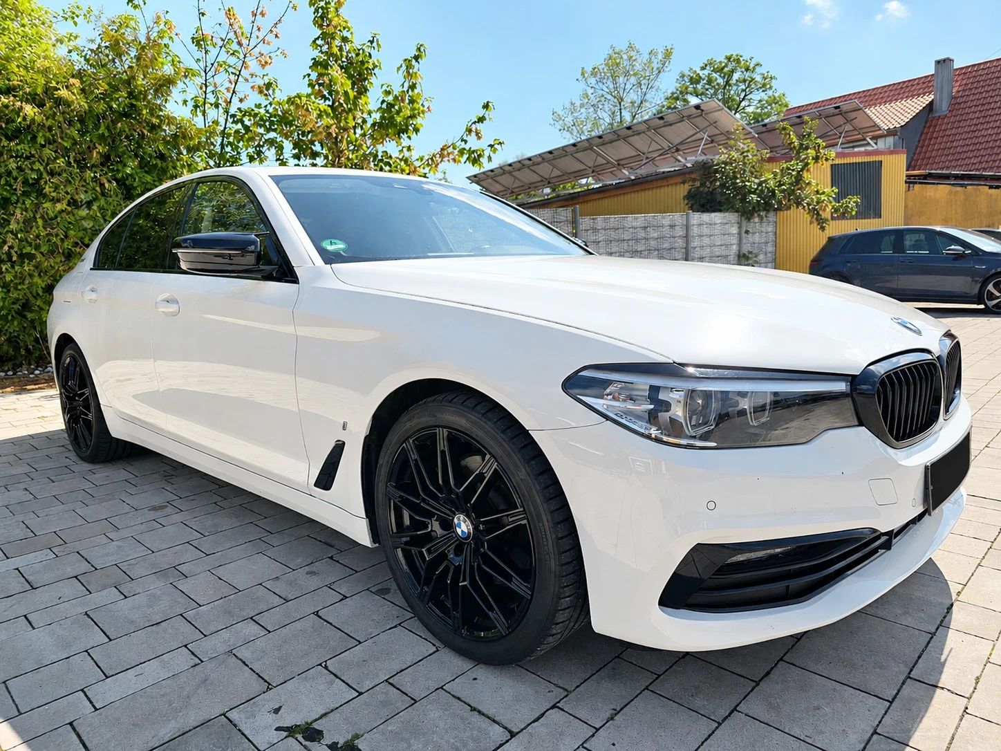 BMW 530E Sport Line, снимка 9 - Автомобили и джипове - 55902971