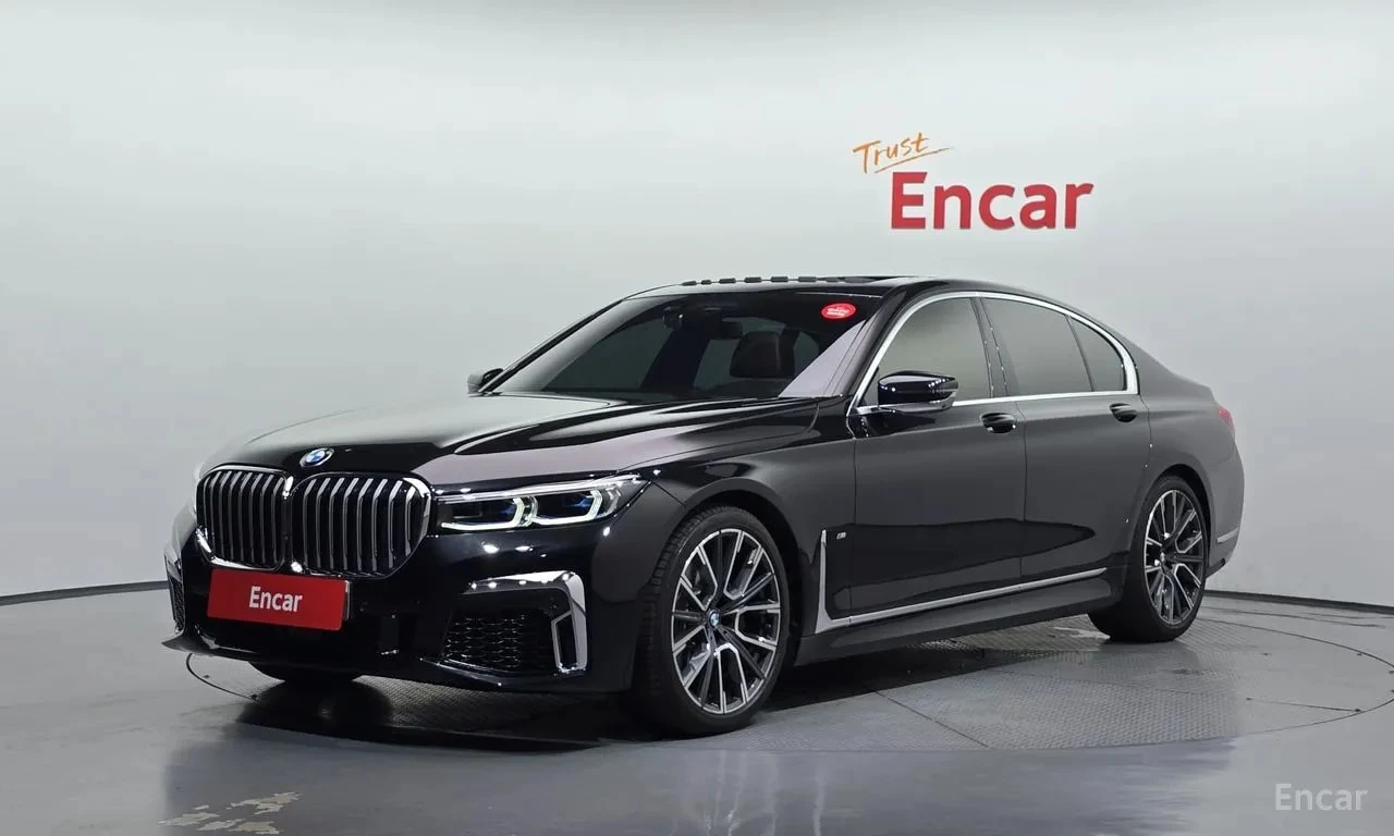 BMW 740 i M Sport* ШИБИДАХ* 360* ОБДУХВАНЕ* АВТОКРЕДИТ* 