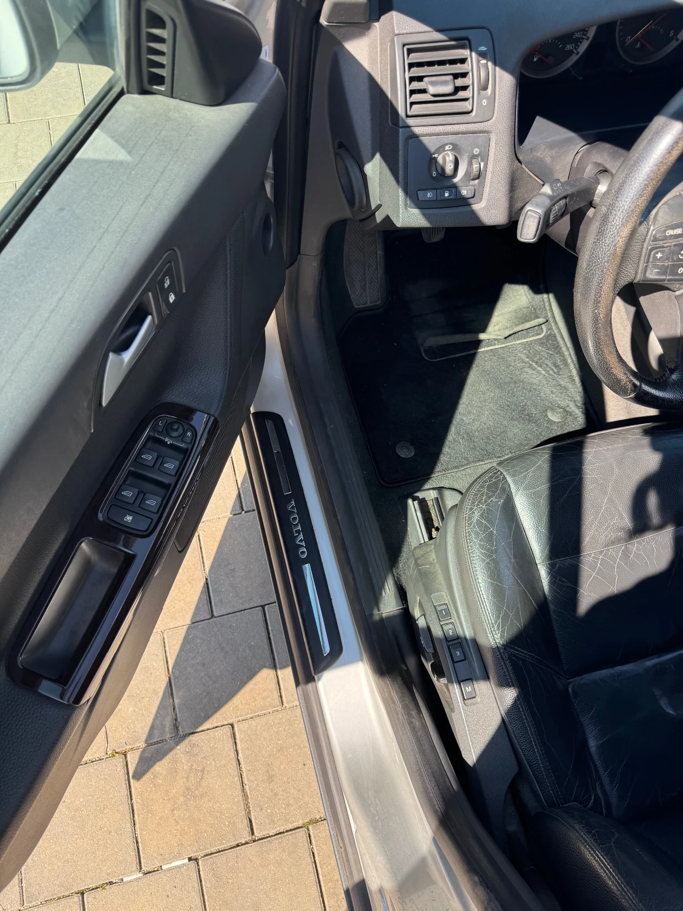 Volvo S40 2.0D, снимка 9 - Автомобили и джипове - 56154152