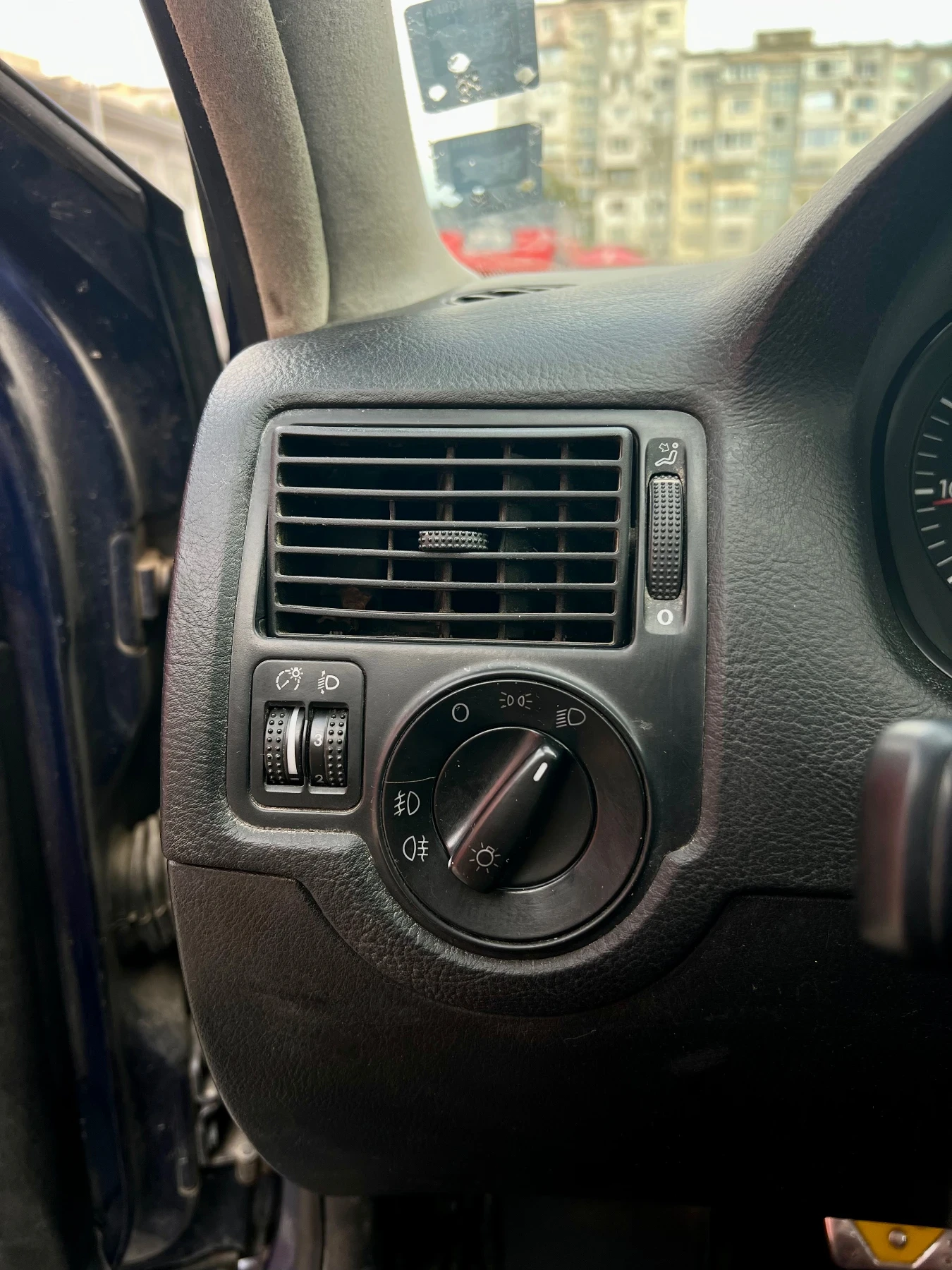 VW Golf 1.6 Теглич Шибидах, снимка 12 - Автомобили и джипове - 56253787