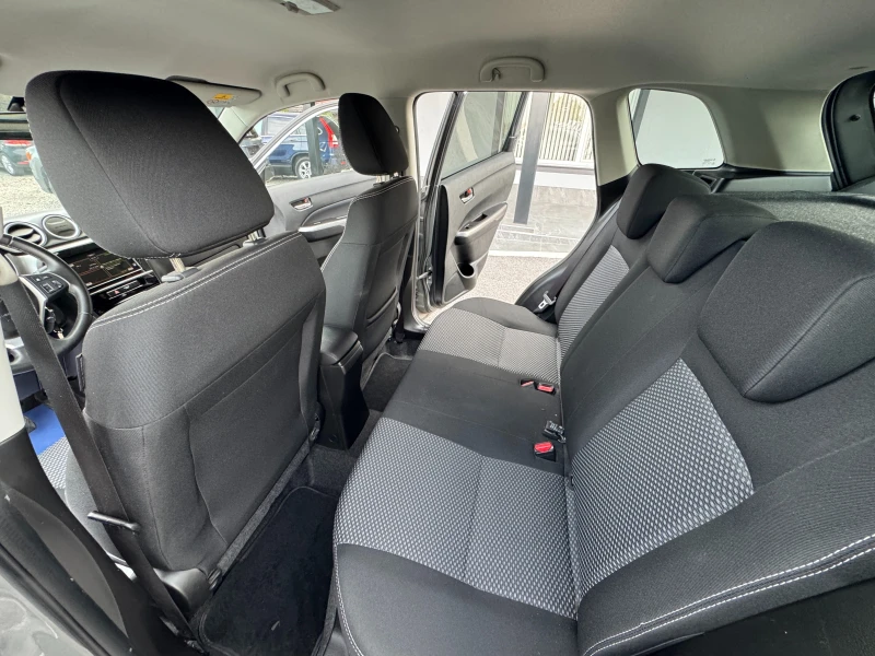 Suzuki Vitara 1.0 BOOSTER JET 4X4НОВ ВНОС, снимка 11 - Автомобили и джипове - 52191967