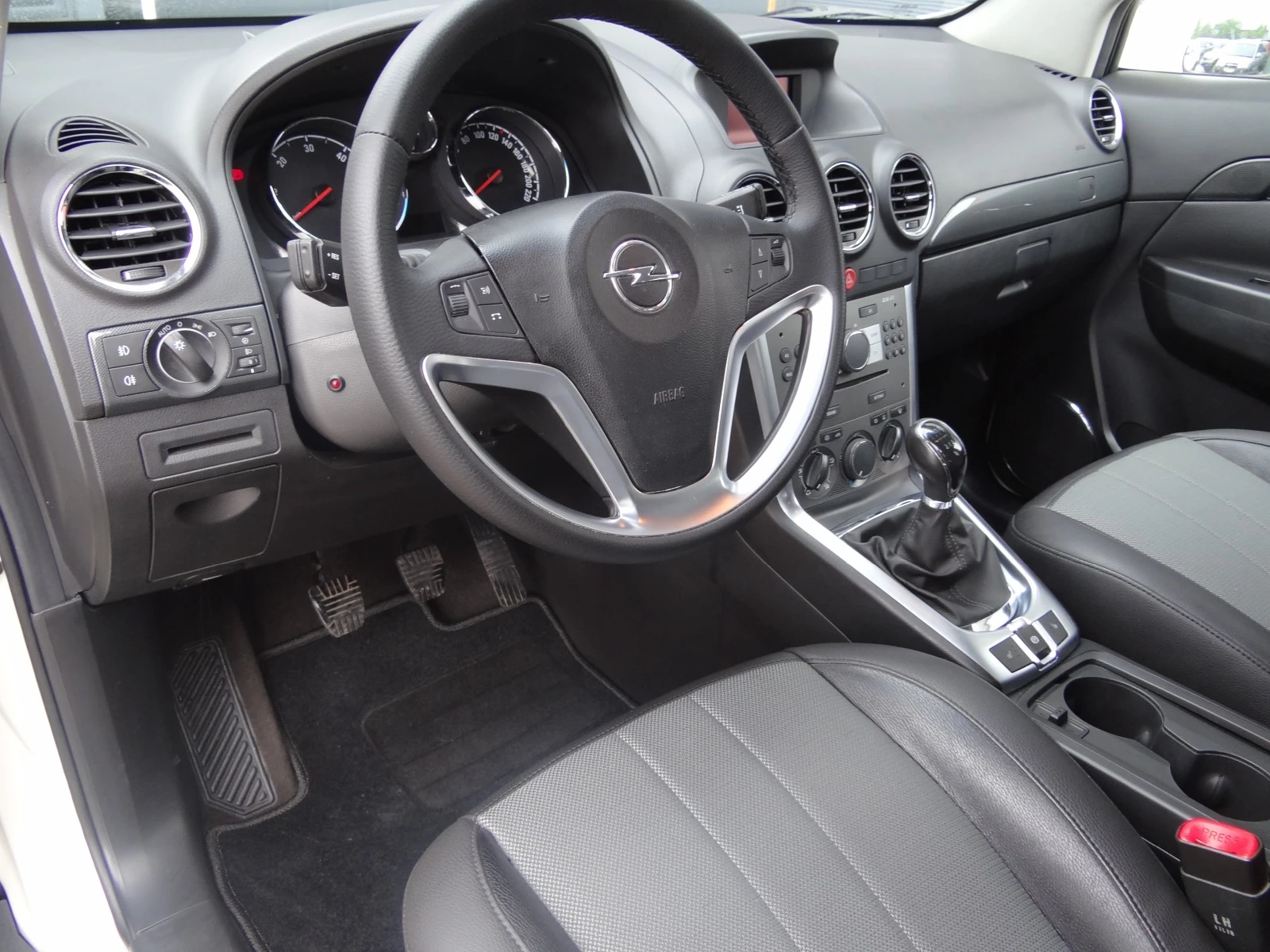 Opel Antara 2.2cdti-163k.c.-COSMO/KOJA/4x2/6-скорости/Euro-5A/ - изображение 8