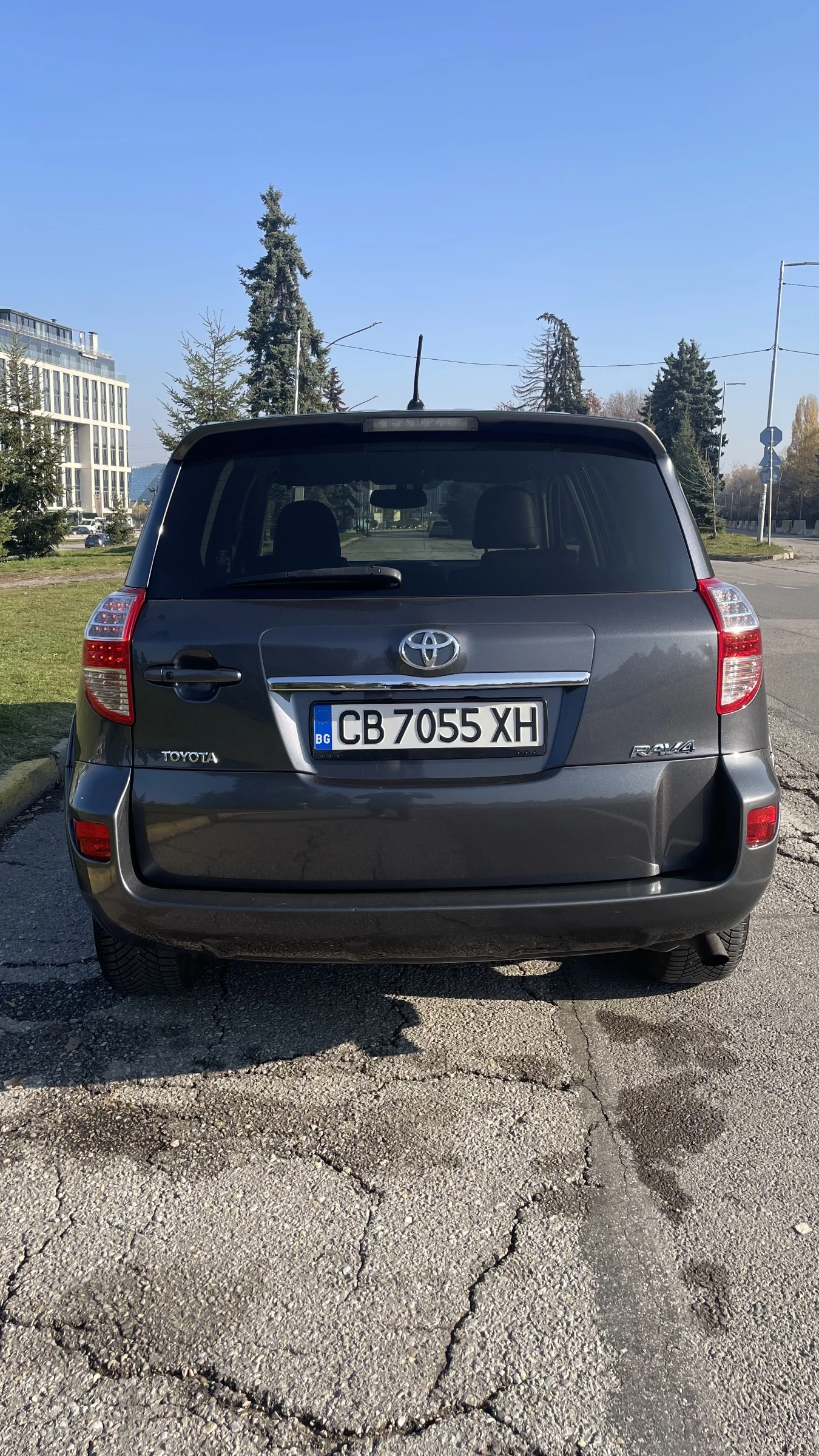 Toyota Rav4 Без удари, Камера, 2 собственик - изображение 2