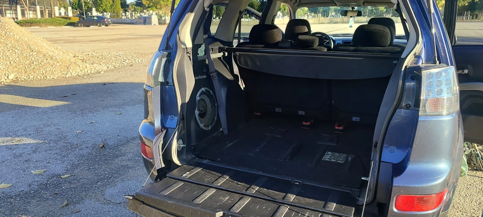 Mitsubishi Outlander 2.0 DI-D - изображение 8