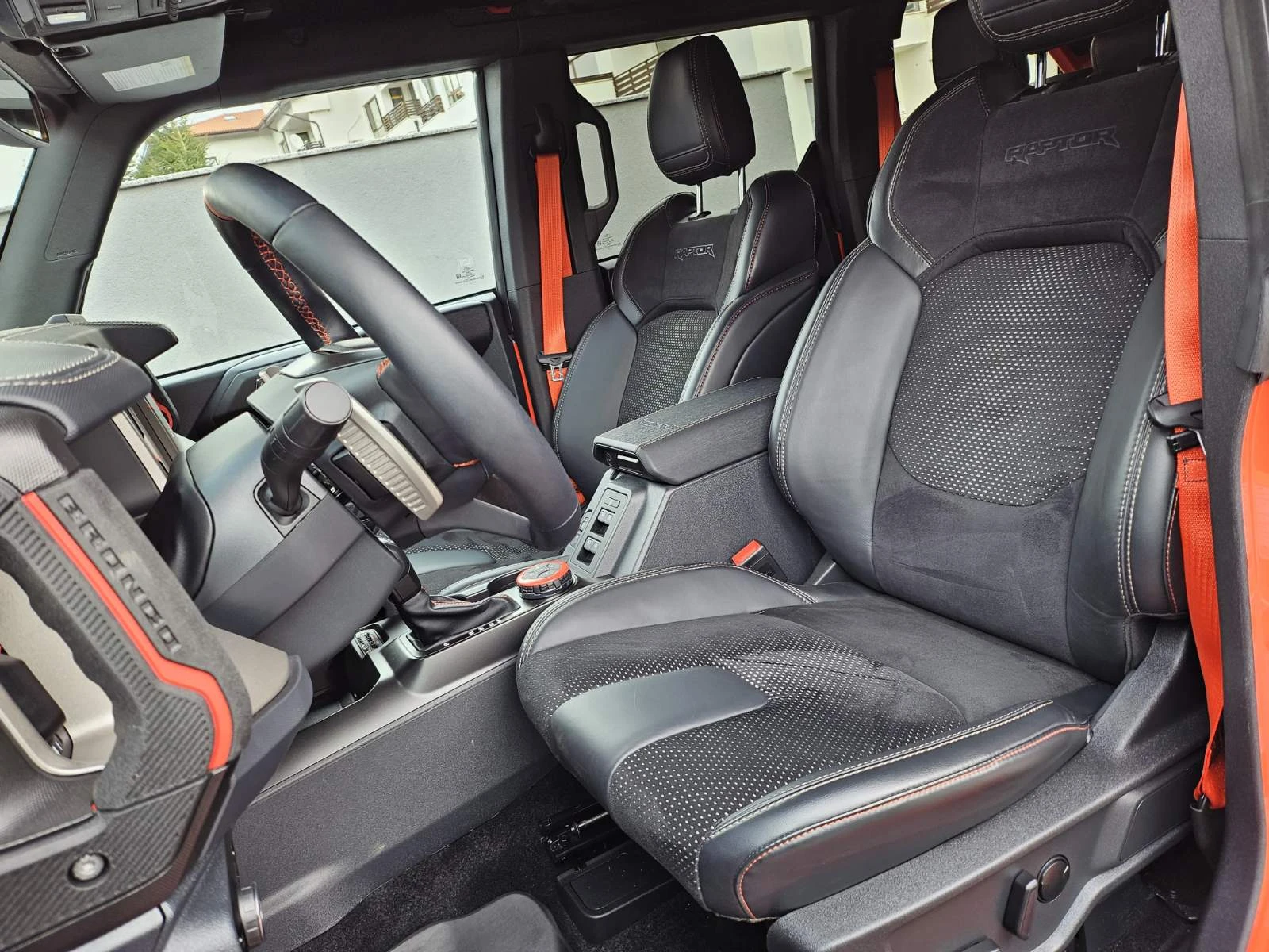 Ford Bronco RAPTOR - изображение 9