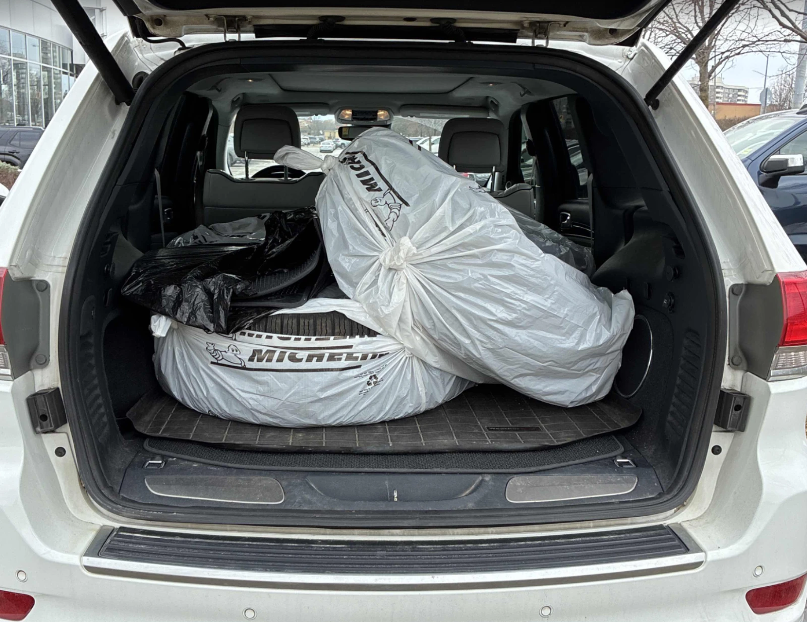 Jeep Grand cherokee SUMMIT* 5.7L, V8, 360HP* CARFAX* NAVI* Подгрев* Ke, снимка 9 - Автомобили и джипове - 53933583