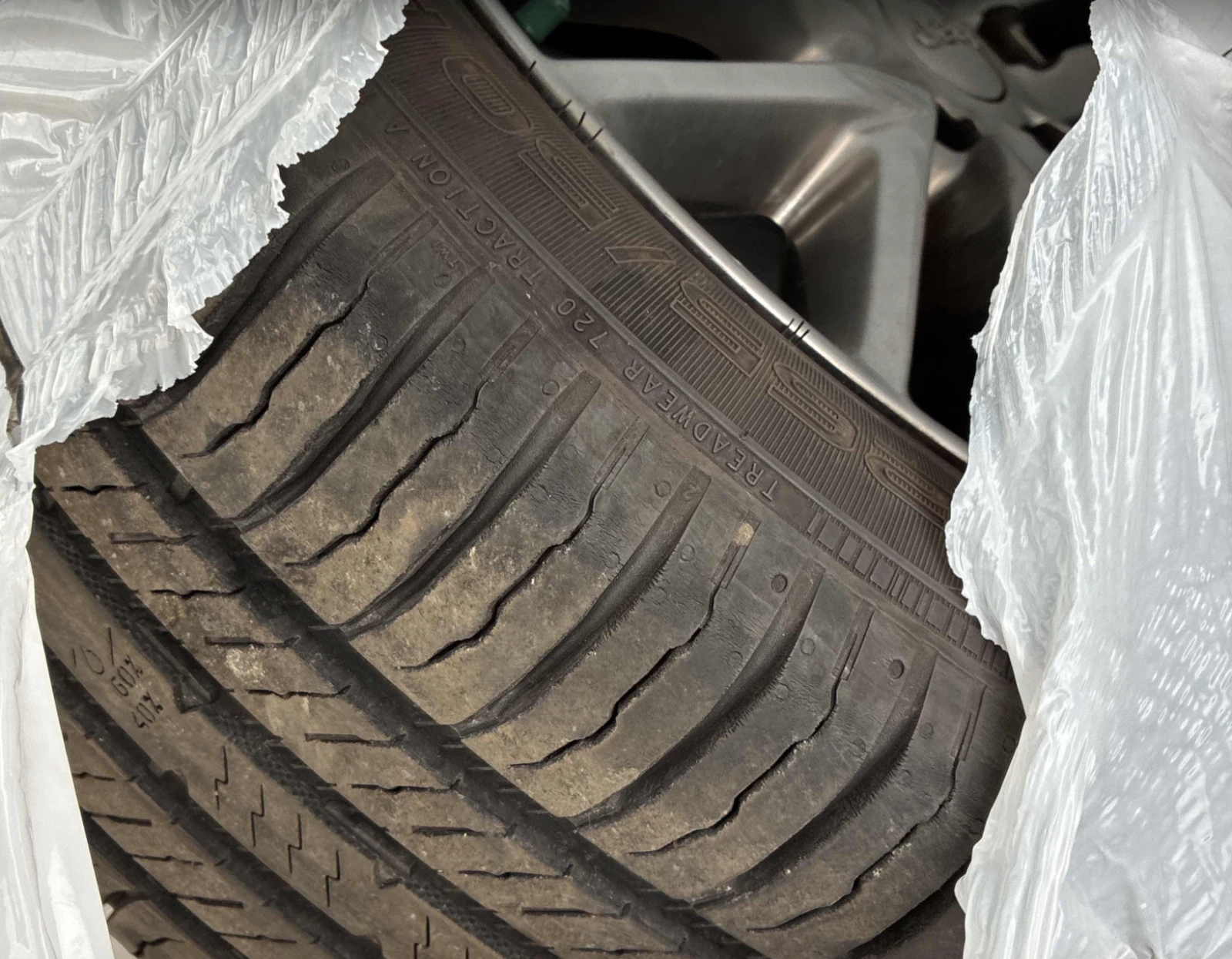 Jeep Grand cherokee SUMMIT* 5.7L, V8, 360HP* CARFAX* NAVI* Подгрев* Ke, снимка 10 - Автомобили и джипове - 53933583