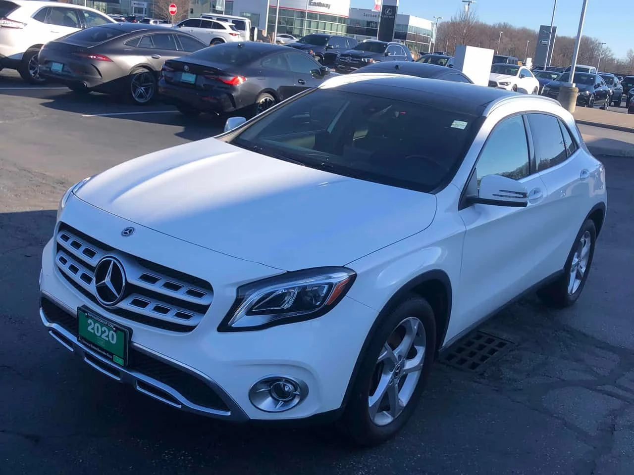 Mercedes-Benz GLA 250 * ОТ ПРЕДСТАВИТЕЛСТВО НА MERCEDES * 