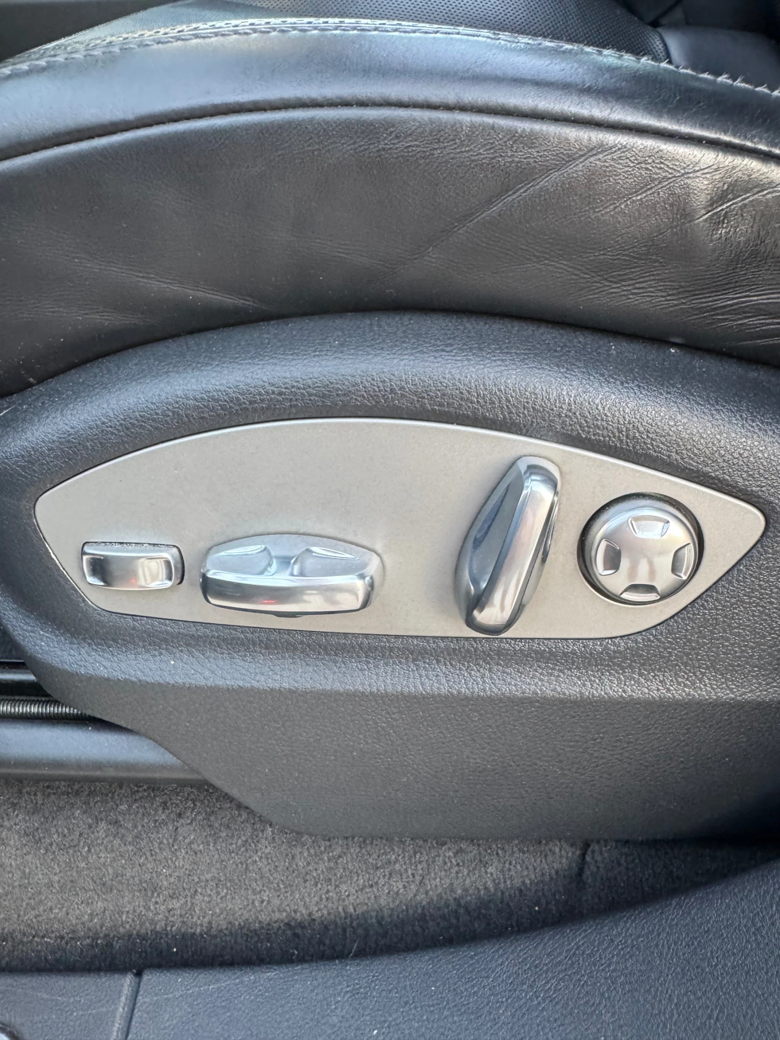 Porsche Cayenne 3.0 Platinum Edition, снимка 13 - Автомобили и джипове - 54618244