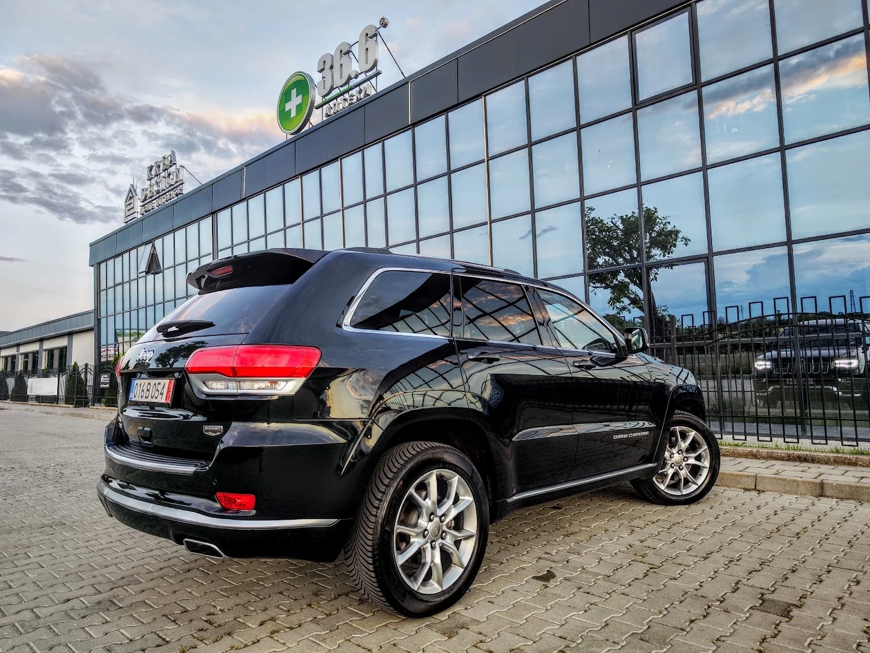 Jeep Grand cherokee * SUMMIT* TV* MAX FULL, снимка 8 - Автомобили и джипове - 54623547
