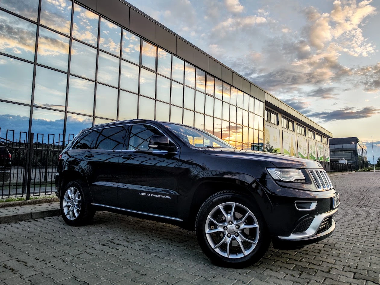 Jeep Grand cherokee * SUMMIT* TV* MAX FULL, снимка 7 - Автомобили и джипове - 54623547