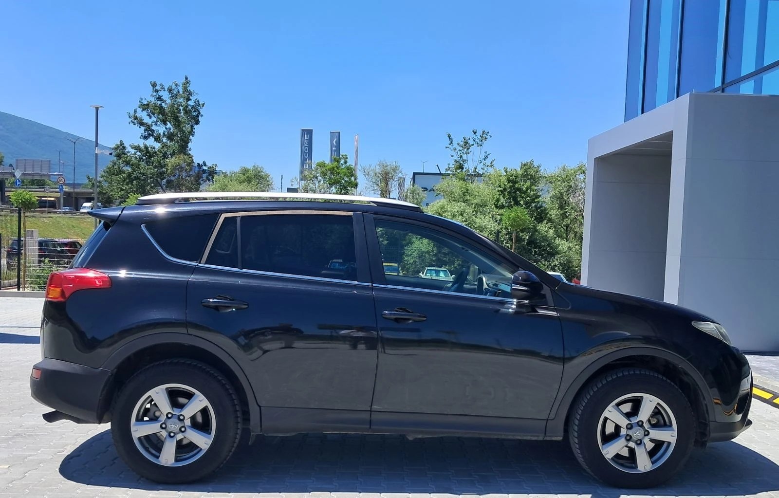 Toyota Rav4 2.2 D AWD = MGT Select 2 =  | Mobile.bg � ����������� 6