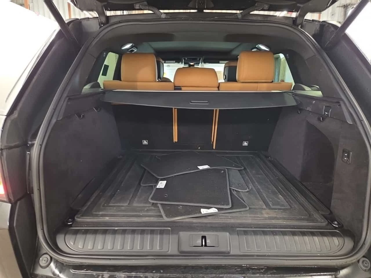 Land Rover Range Rover Sport * 5.0 V8 * HSE DYNAMIC * CARFAX * , снимка 14 - Автомобили и джипове - 55611201