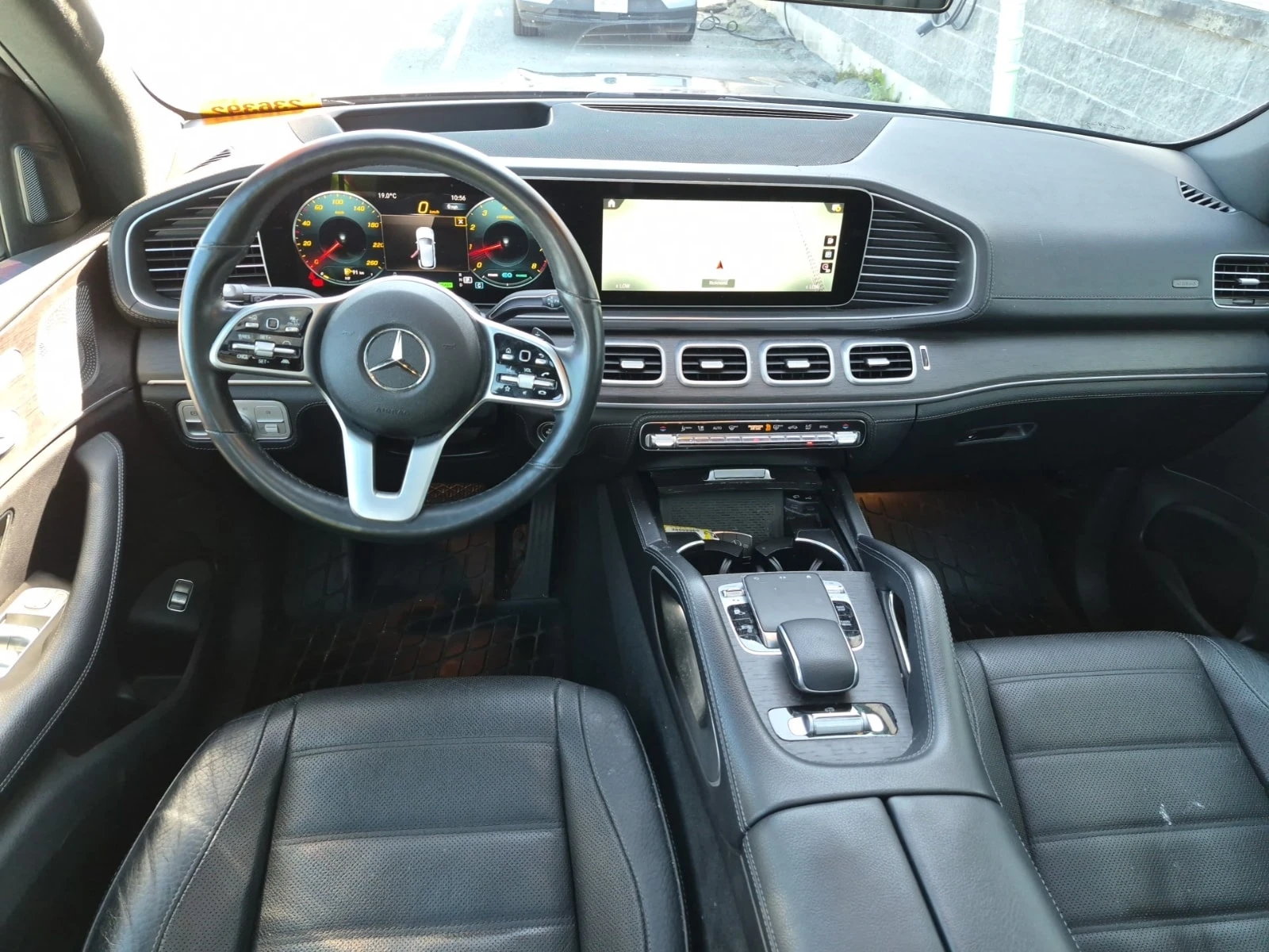 Mercedes-Benz GLE 450 * AMG Line  * CARFAX * , снимка 5 - Автомобили и джипове - 55821906