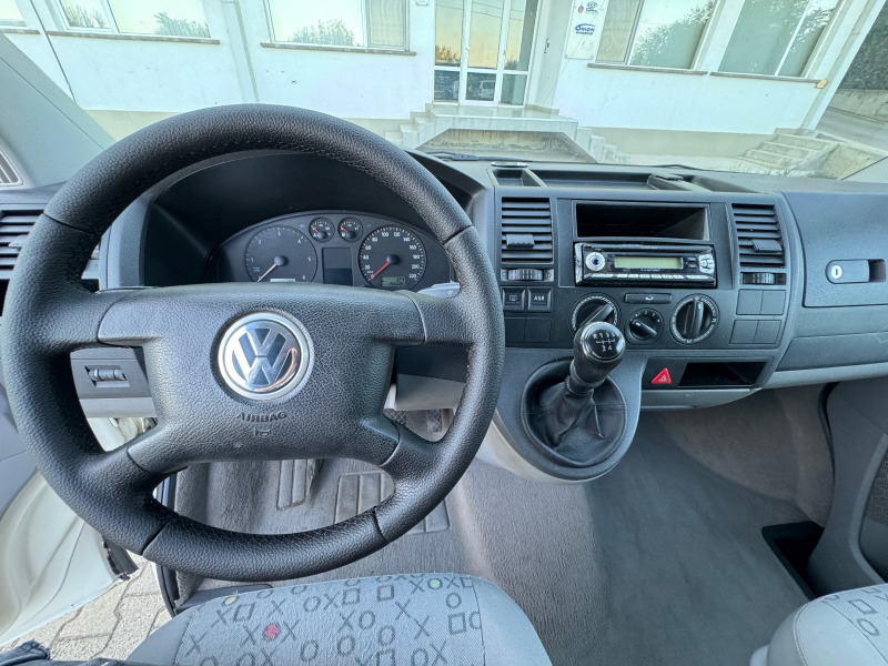 VW T5 1.9 TDI, снимка 10 - Бусове и автобуси - 46696645