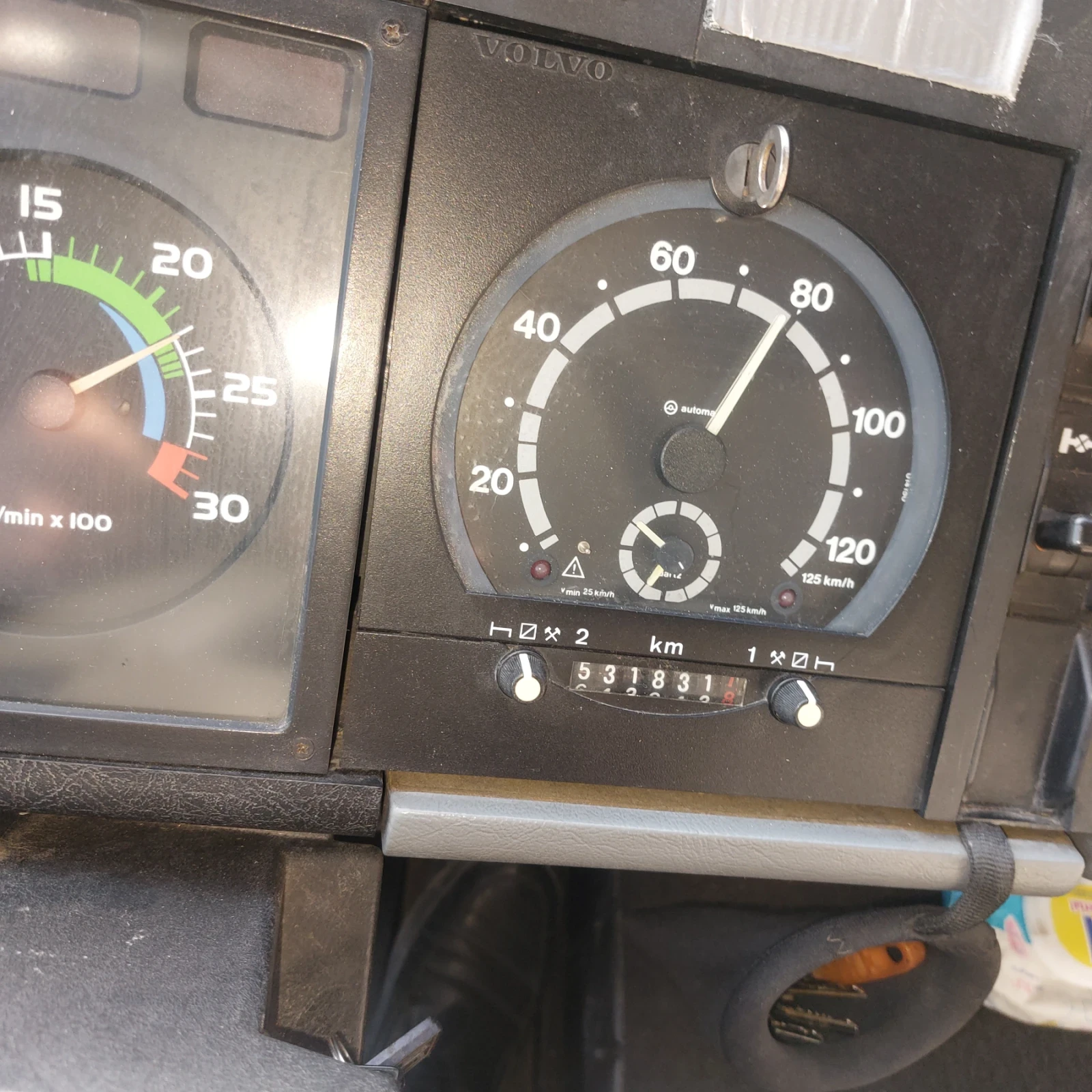 Volvo F  - изображение 5