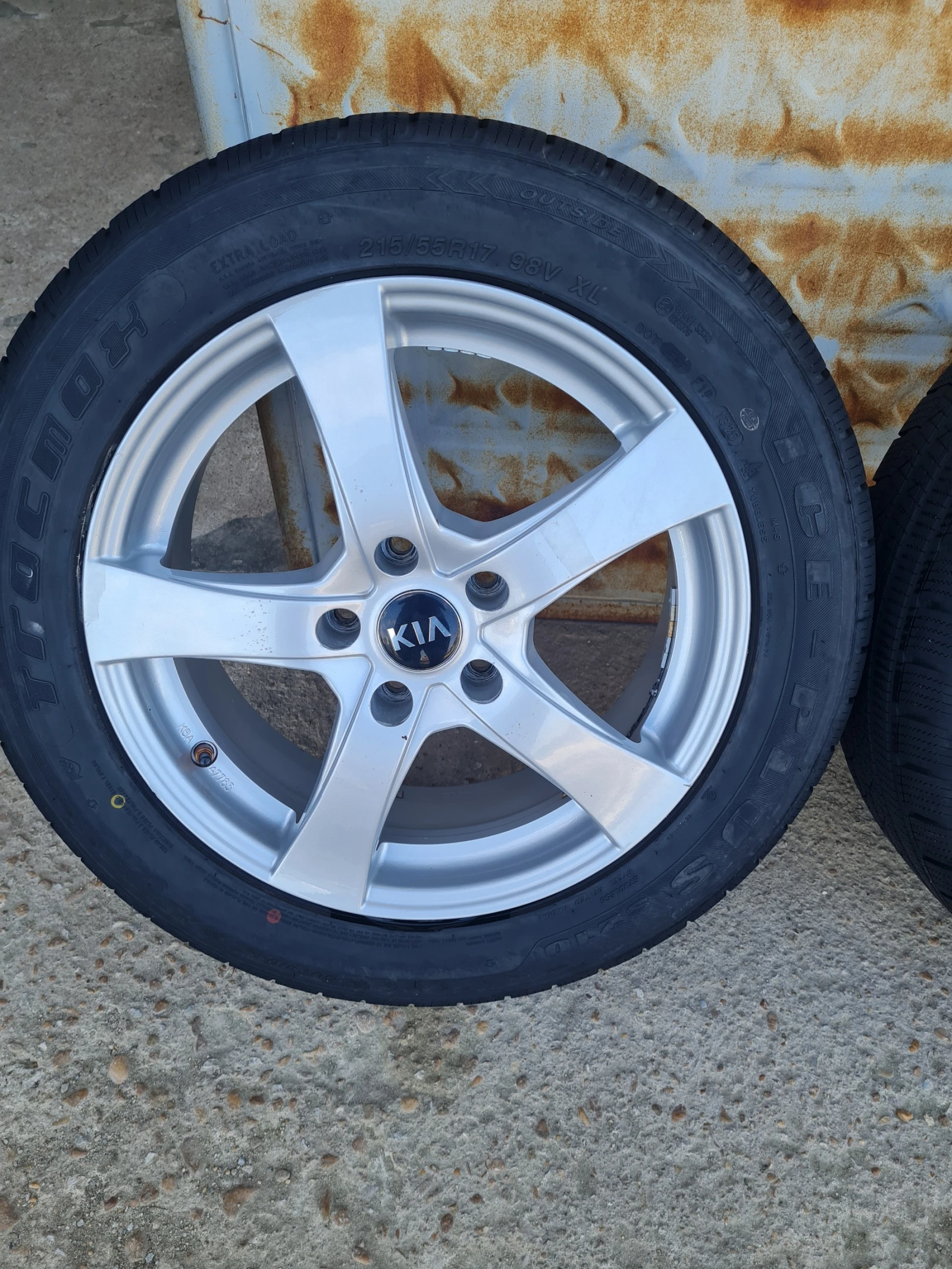 ���� � ������ 215/55R17 �� Hyundai | Mobile.bg � ����������� 9