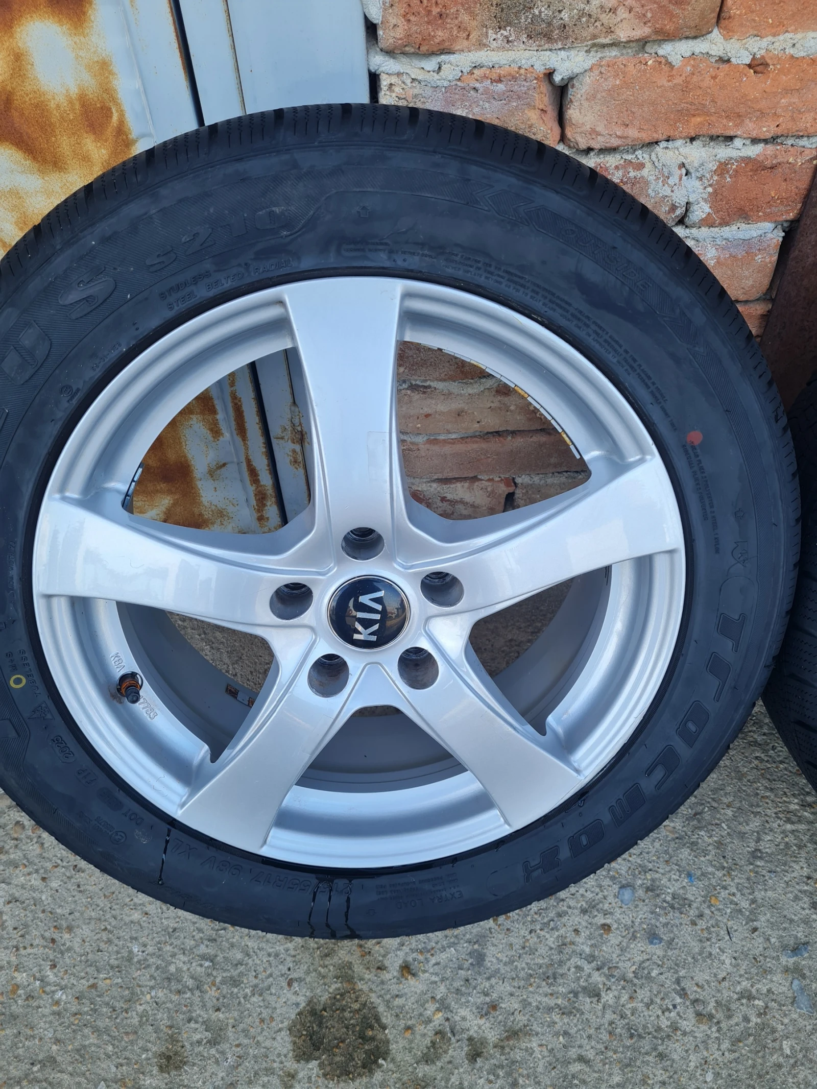 ���� � ������ 215/55R17 �� Hyundai | Mobile.bg � ����������� 11