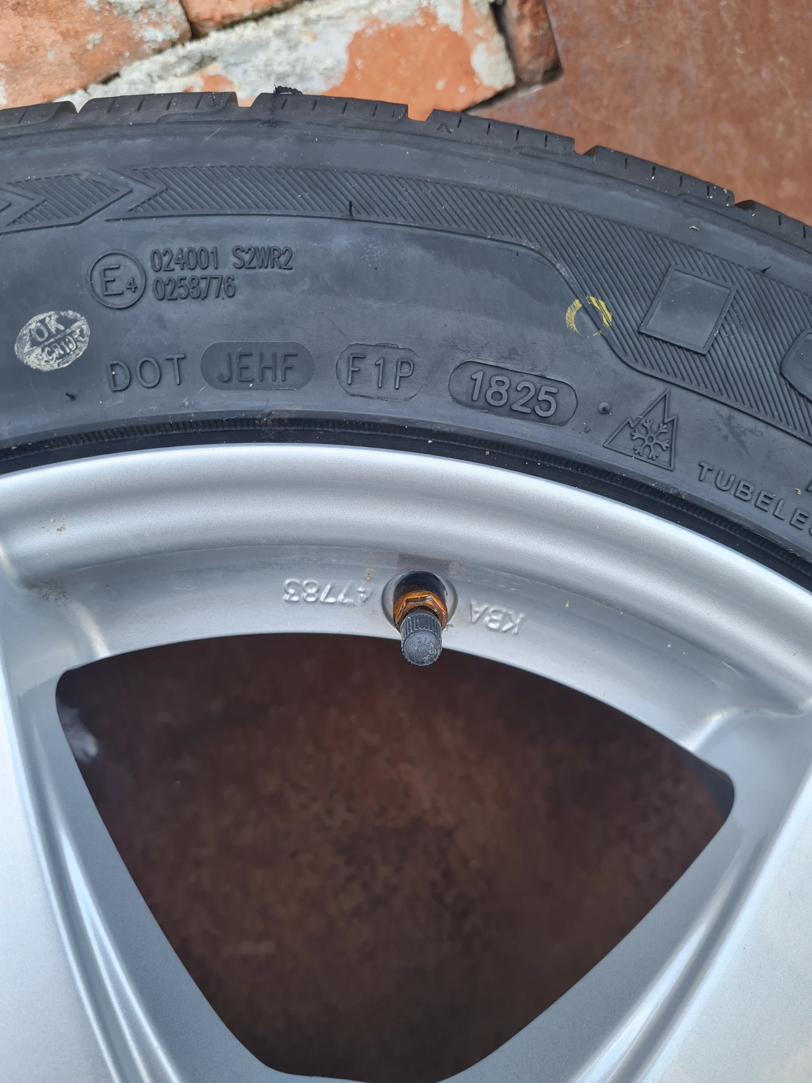 ���� � ������ 215/55R17 �� Hyundai | Mobile.bg � ����������� 6
