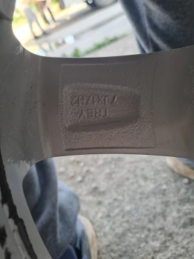 ���� � ������ 215/55R17 �� Hyundai | Mobile.bg � ����� ������ 13