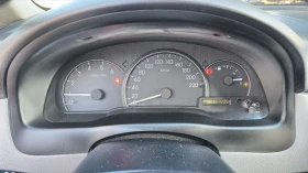 Toyota Avensis verso 2.0d4d 116k.c., снимка 12