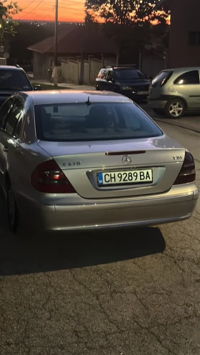 Mercedes-Benz E 270, снимка 2