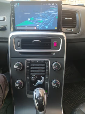 Volvo V60 D4 AWD Автоматик, снимка 12