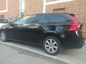 Volvo V60 D4 AWD Автоматик, снимка 3