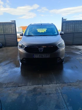     Dacia Lodgy 1.2i 6+ 1