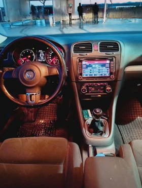 VW Golf - 3990 € / 7803.76 лв. - 32668735 4