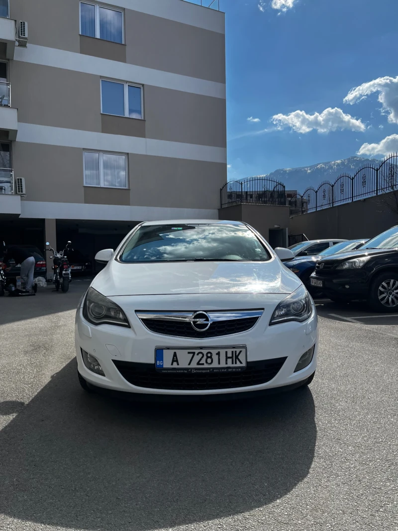 Opel Astra, снимка 1 - Автомобили и джипове - 46006119