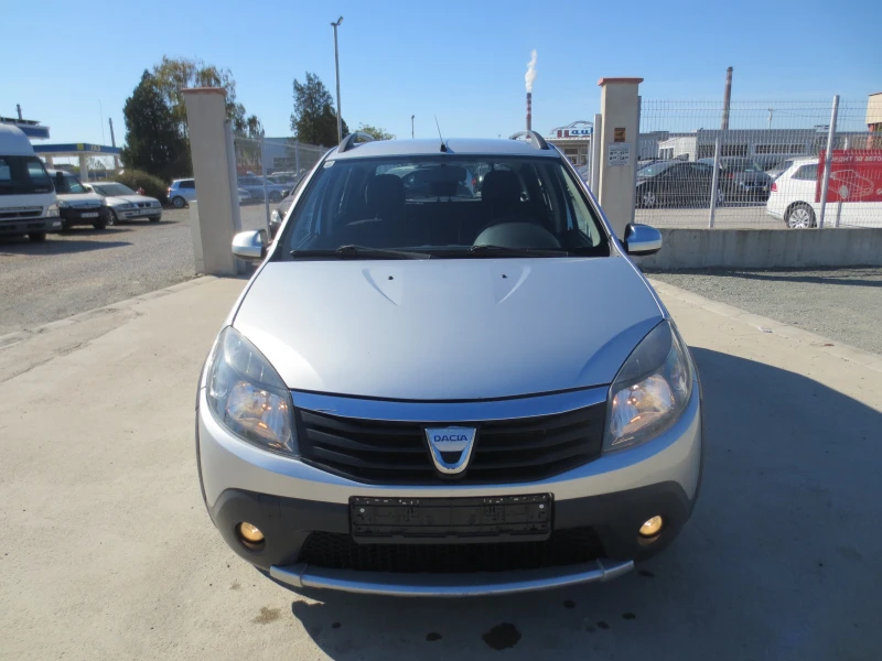 Dacia Sandero 1.6 i STEPWAY, снимка 2 - Автомобили и джипове - 47690680