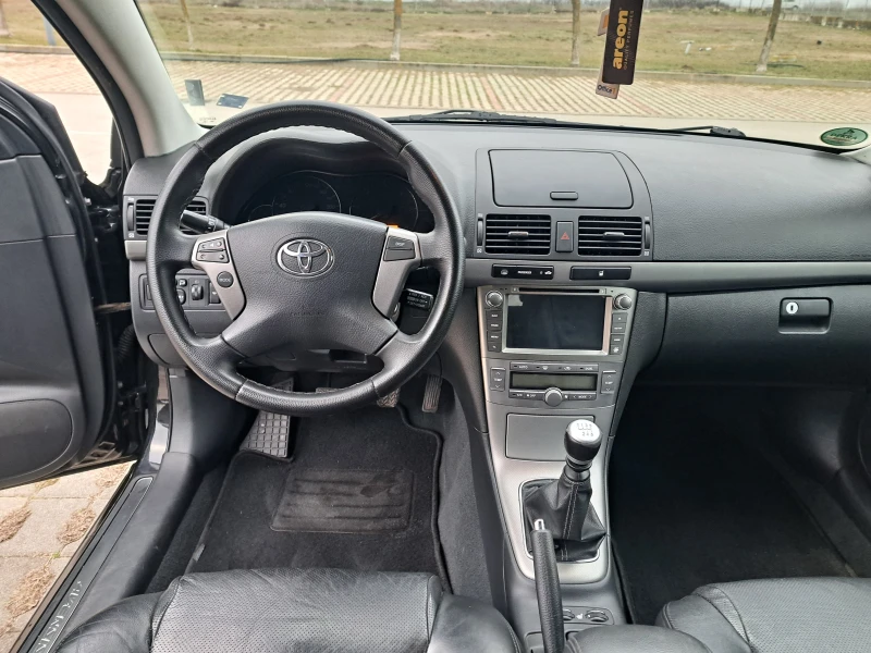 Toyota Avensis 2.2 D-CAT, снимка 12 - Автомобили и джипове - 49167491