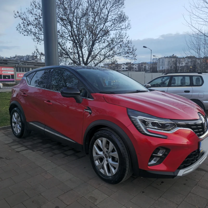 Renault Captur, снимка 2 - Автомобили и джипове - 49527392