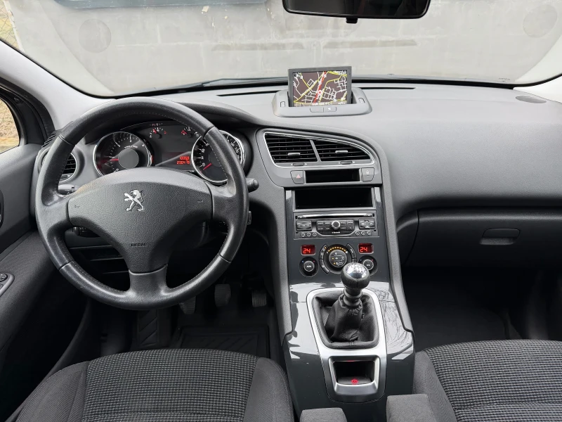 Peugeot 5008 1.6HDI 6+ 1 Euro6b, снимка 11 - Автомобили и джипове - 53286654