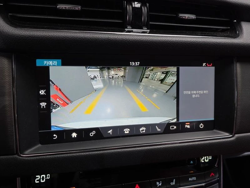 Jaguar Xf 2.0 Automatic, снимка 14 - Автомобили и джипове - 55926629