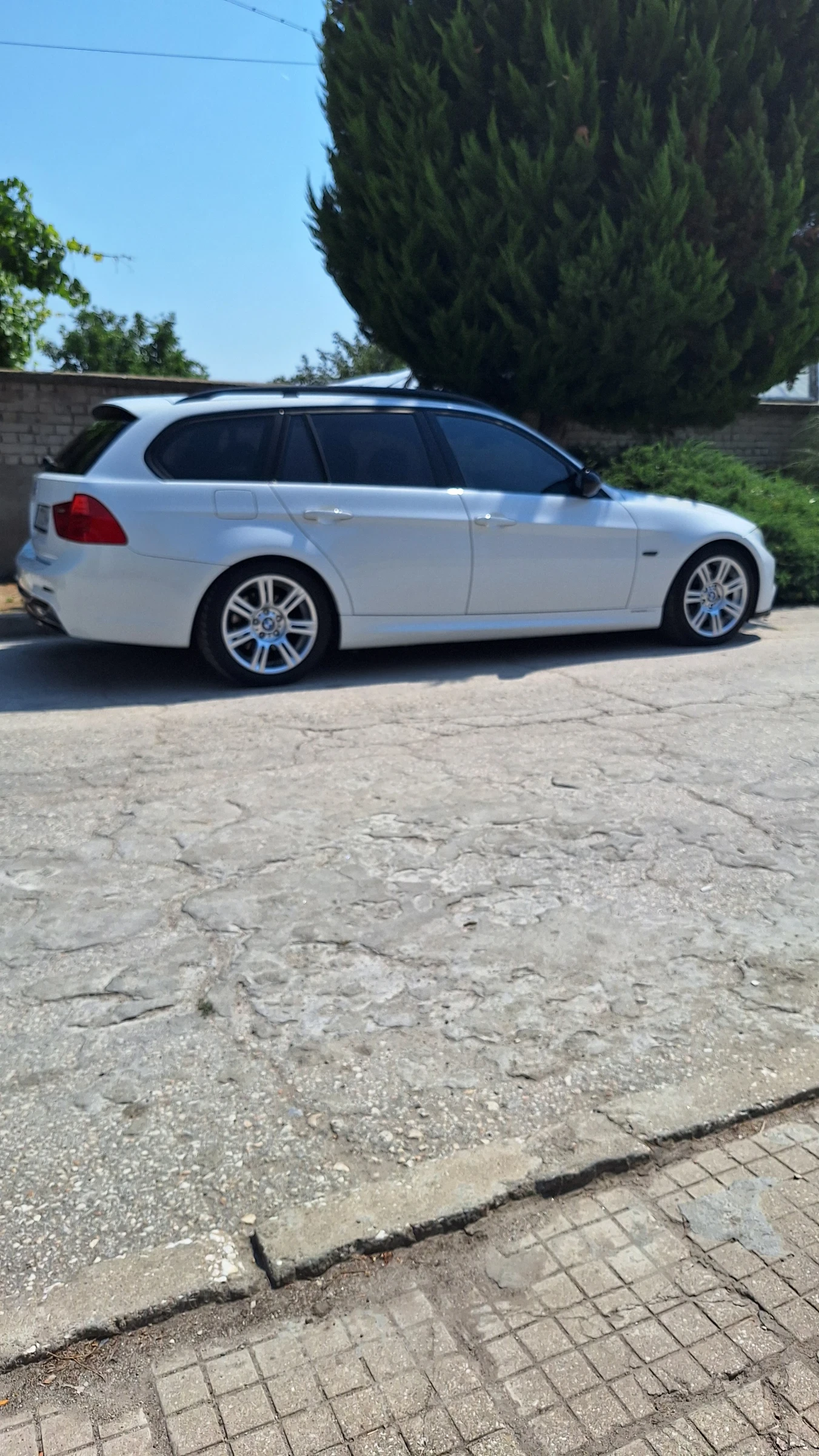 BMW 318 E91, снимка 1